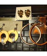 Three pairs of designer earrings new with tags - $469.12 MXN