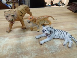 AAA Animal Figure Lot of 3 Tigers Includes White Tiger  Hard Rubber Safa... - $29.69