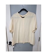 Studio 121 Cream Blouse XL V-Neck Short Sleeve Boxy Minimalist Top - $372.00 MXN
