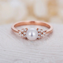 [Jewelry] Woman Rhinestone Pearl Gold Filled Ring for Party/Wedding/Family Gift - £7.42 GBP