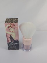 Avon Iconic Body Shimmer With Beautiful Whites Soft Brush New In Box - £17.30 GBP
