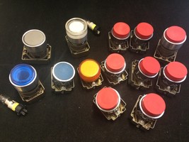 Allen-Bradley MISC. PUSHBUTTONS AB Pushbuttons Lot of 13 - $109.00