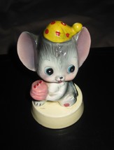 Vintage Ceramic Porcelain Mouse With Cake &amp; Hat Art Deco Figurine - £6.38 GBP