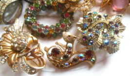 Vintage Rhinestone Brooch Lot Missing Stones Some Signed - £94.43 GBP