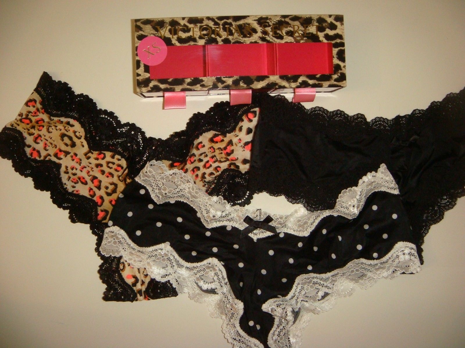 Victoria's Secret XS cheeky panty GIFT box Black White Animal Print Polka Dot - £31.80 GBP