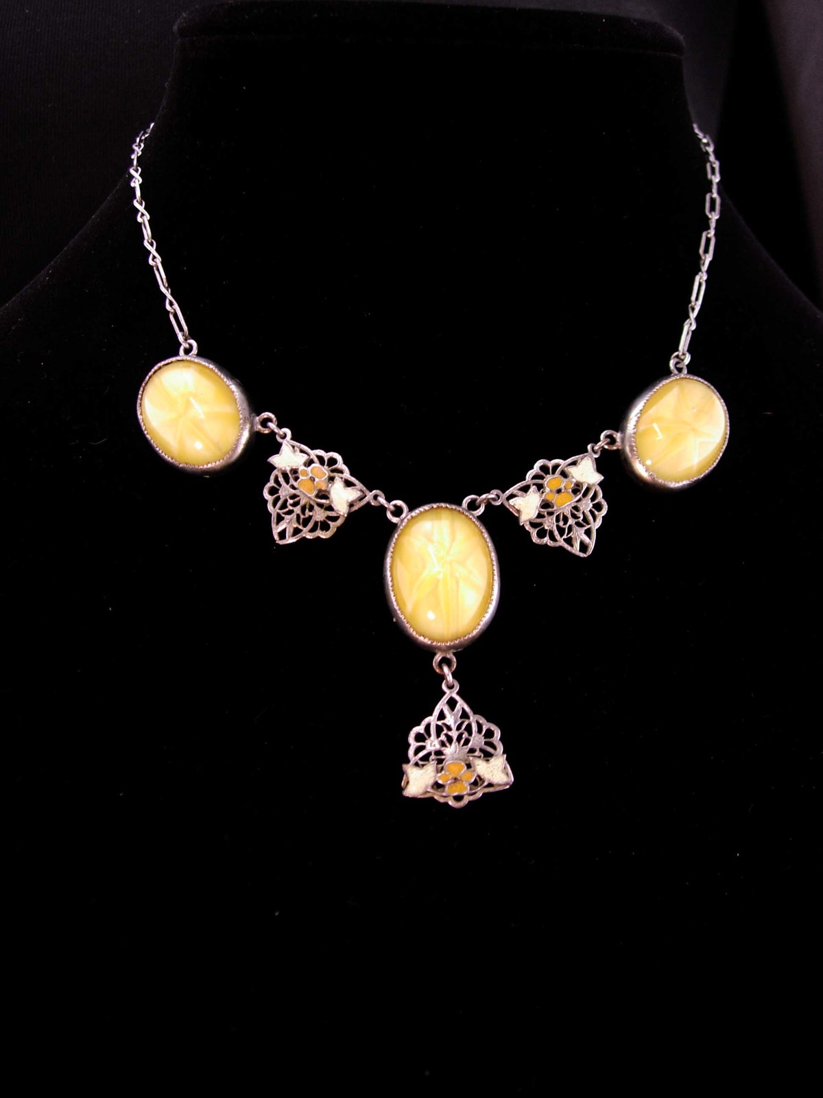 Primary image for Vintage art deco necklace - enamel & faux star sapphire glass - yellow glass wed