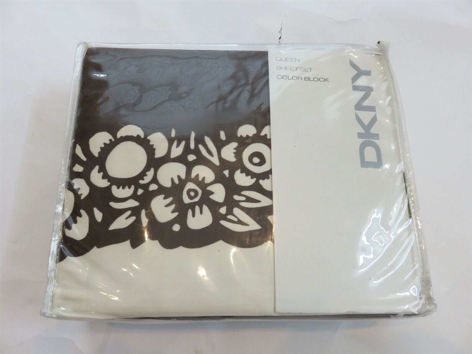 DKNY Color Block Brown 4P Queen Sheet Set - $121.20