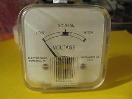 VINTAGE BATTERY TEST METER - $25.70