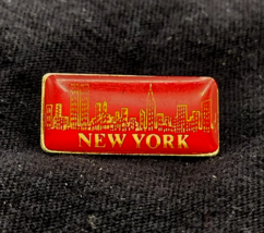 New York City Skyline Small Pin Vintage NYC - $9.95