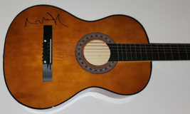 ANGELINA JOLIE SIGNED ACOUSTIC GUITAR ACADEMY AWARD GOLDEN GLOBE WINNER ... - £694.05 GBP