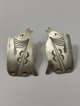 Vintage Sterling Silver Howling Coyote Earrings Pierced Native Southwest - £21.50 GBP