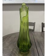 L.E. SMITH 19 3/4” Green MCM Ribbed Column Swung Glass Vase Fat Bottom - $4,545.84 MXN