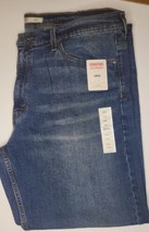 Men&#39;s Levi Straus Signature denim jeans loose fit 38X30 NWT - $24.75