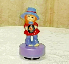  1974 Vintage Plastic Dan Dee Import Girl Figurine Figure Musical Music Box - £7.75 GBP