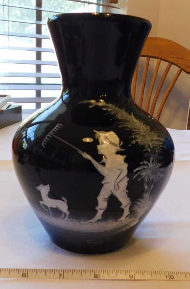 1971 Westmoreland Black Glass Mary Gregory Shepherd Boy Vase Vintage 7 1/2" Tall - $46.32
