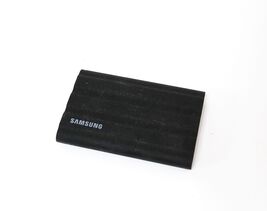 Samsung T7 Shield 4TB External SSD MU-PE4T0S/AM image 2