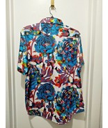 Robert Graham Delfern Colorful Short Sleeve Medium Button Down Classic Fit - $239.34 CAD