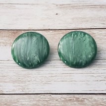 Vintage Clip On Earrings Green Marbled Design Circle - £10.27 GBP