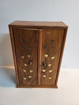 wooden medicine cabinet - $40.71 CAD
