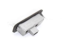 10-15 LEXUS RX350 Rear License Plate Light F2400 image 5
