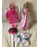 VINTAGE 1993 Barbie Clone Lucky Mini Mod Doll &amp; Lucky Fashions - £39.81 GBP