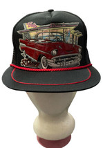 Autographix by Kandi Tops 57 Chevy Bob’s Drive In SnapBack Trucker Mesh Hat - £16.93 GBP