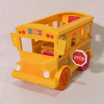 Lalaloopsy Mini Bea’s Yellow School Bus Wheels Roll Slide Stop Sign 10” ... - $456.10 MXN
