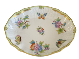 Herend Hand Painted Queen Victoria Porcelain Oval Dish 1212/VBO - $125.00