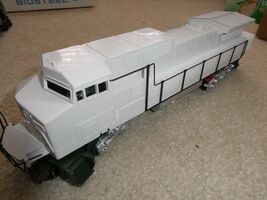 MTH O Scale Sample Undecorated Dash Diesel Locomotive No Motor 13 1/2" L... - $113.85