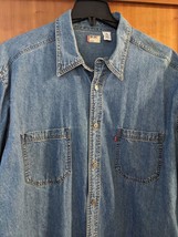 Levi&#39;s Red Tab Metal Button Front Blue Denim Shirt XL New without tags. - £22.17 GBP