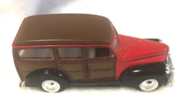 1940 FORD WOODY WAGON - Sunnyside - 1:32 Diecast - Red - - £12.45 GBP