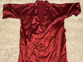 woman’s long robe small satiny/silk - £11.95 GBP