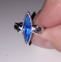 Vintage Sarah Coventry Adjustable Ring Blue Glass Rhinestone Silver Tone - £15.81 GBP