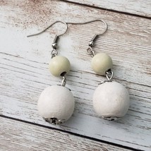 Vintage Earrings for Pierced Ears Off White &amp; Light Green Dangle - £7.46 GBP