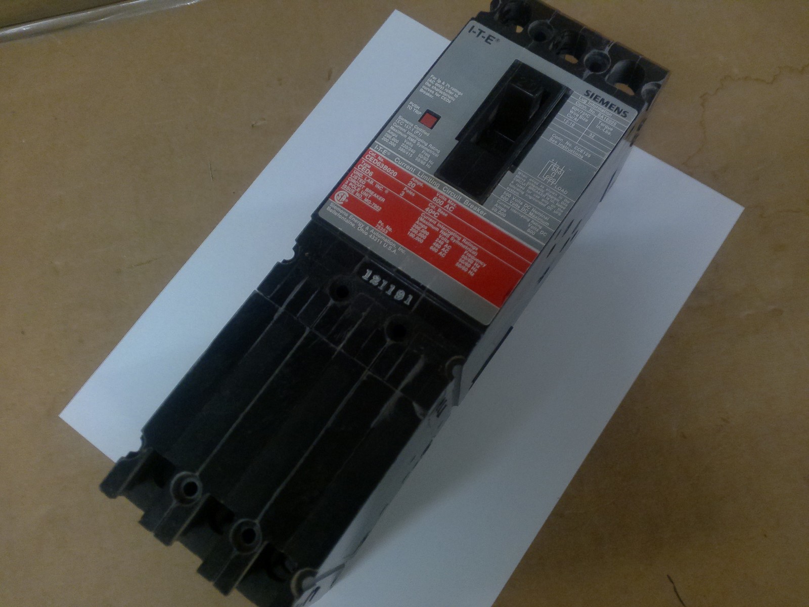 SIEMENS CEDBO20 CIRCUIT BREAKER / 3P 20A 600VAC / CONTINUNITY/MANUAL TRI... - $158.59