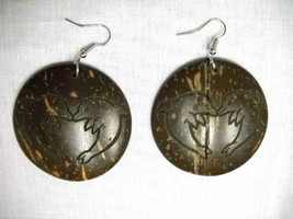 Big Exotic Kissing Dolphins In Heart Shape Round Laser Cut Coconut Wood Earrings - £4.78 GBP