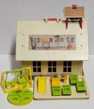 VINTAGE 1971-1978 Fisher-Price Original Little People #923 Play Family School - $37.39