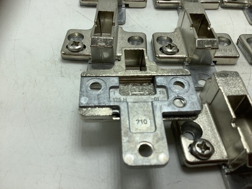 13 pcs BLUM HINGE PLATE 175H719-02.02 CLIP Series Inset FRAMELESS MOUNTING PLATE Item image 8