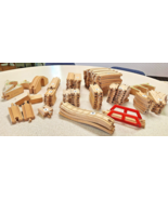 Thomas The Train Wood Tracks, 140 Pieces Assorted Sizes Including Bridges Mattel - $47.45