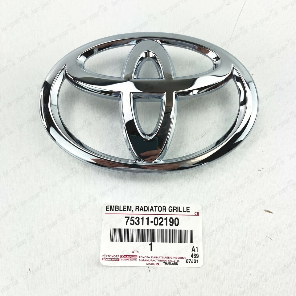 GENUINE TOYOTA 13-19 YARIS NSP15 NCP15 RADIATOR GRILLE  EMBLEM 75311-02190 - $26.10