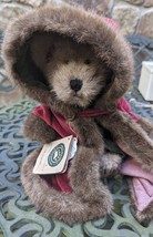 Retired Boyds Bears  &quot;Mrs. Baybeary&quot; Plush Bear 917312 red cape green dress tags - £20.09 GBP