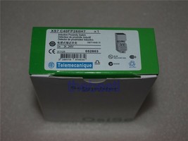 New Schneider Inductive sensor XS7 40x40x117 XS7C40FP260H7   - $50.00
