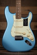 Fender Player Plus Stratocaster, Pau Ferro FB, Opal  Spark, Deluxe  Bag-DS - £782.25 GBP