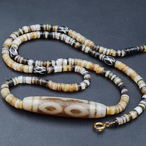 Collier pendentif vintage ancien perles d&#39;agate Tibet Himalaya Dzi - $2,271.04 MXN