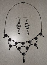 Set of Womens Fashion Costume Necklace and Earrings with Black Stones Excellent! - £21.32 GBP
