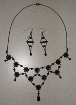 Set of Womens Fashion Costume Necklace and Earrings with Black Stones Excellent! - £21.23 GBP