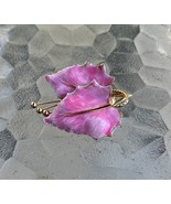 Vtg Pink Enamel Leaves Brooch J303 - $11.40 CAD