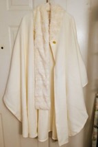 NWT Liz Claiborne Ivory Faux Fur Wrap - £24.05 GBP