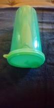 Tupperware Round Teal Handolier Pitcher 261-9 and Flip Top Lid 563A-21 P12 - £9.62 GBP