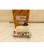 Toyota 47201-33210 Brake Master Cylinder Has Bolt Mark No Evidence of Fluid - $1,317.50 MXN